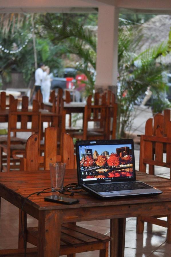 Hostal Cuyagua Palomino Buitenkant foto