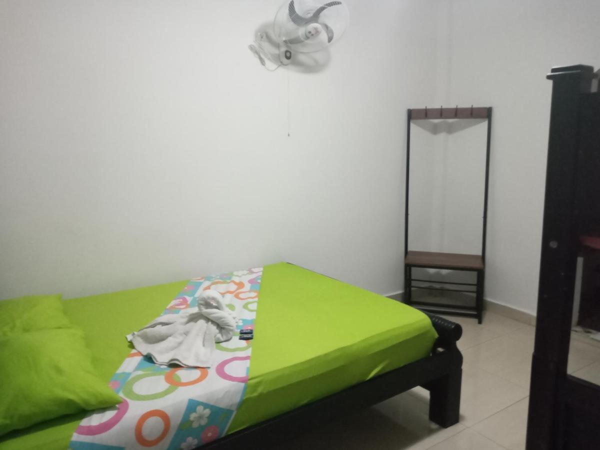 Hostal Cuyagua Palomino Buitenkant foto