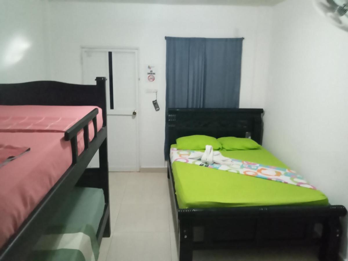 Hostal Cuyagua Palomino Buitenkant foto