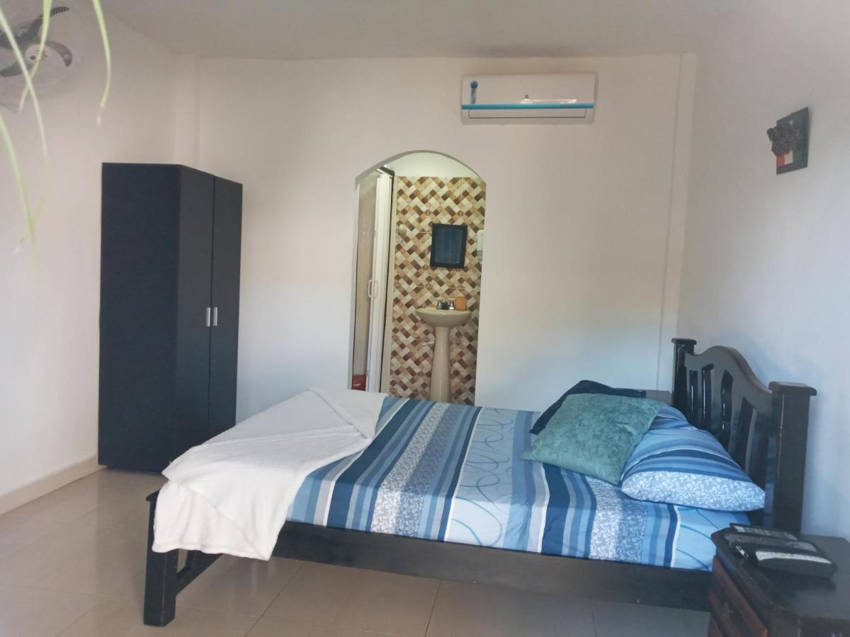 Hostal Cuyagua Palomino Buitenkant foto