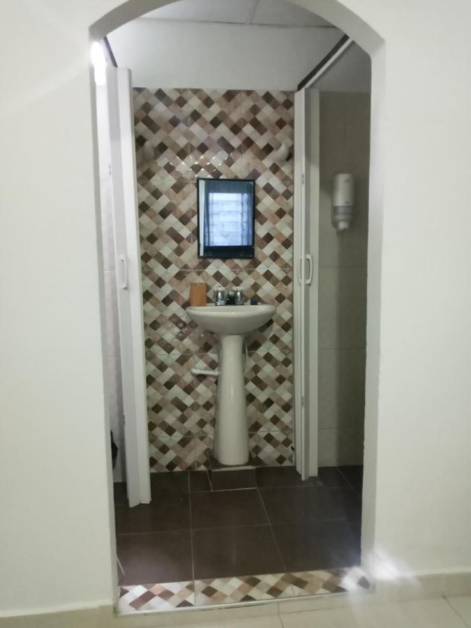 Hostal Cuyagua Palomino Buitenkant foto