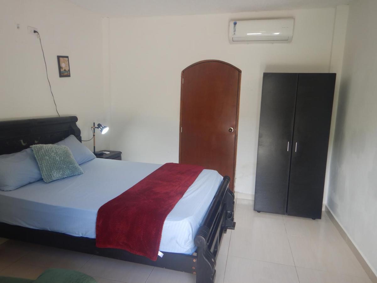 Hostal Cuyagua Palomino Buitenkant foto